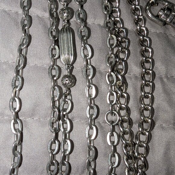 $2 with Bundle ~ 2 Silver Chains 5057 - Picture 4 of 5